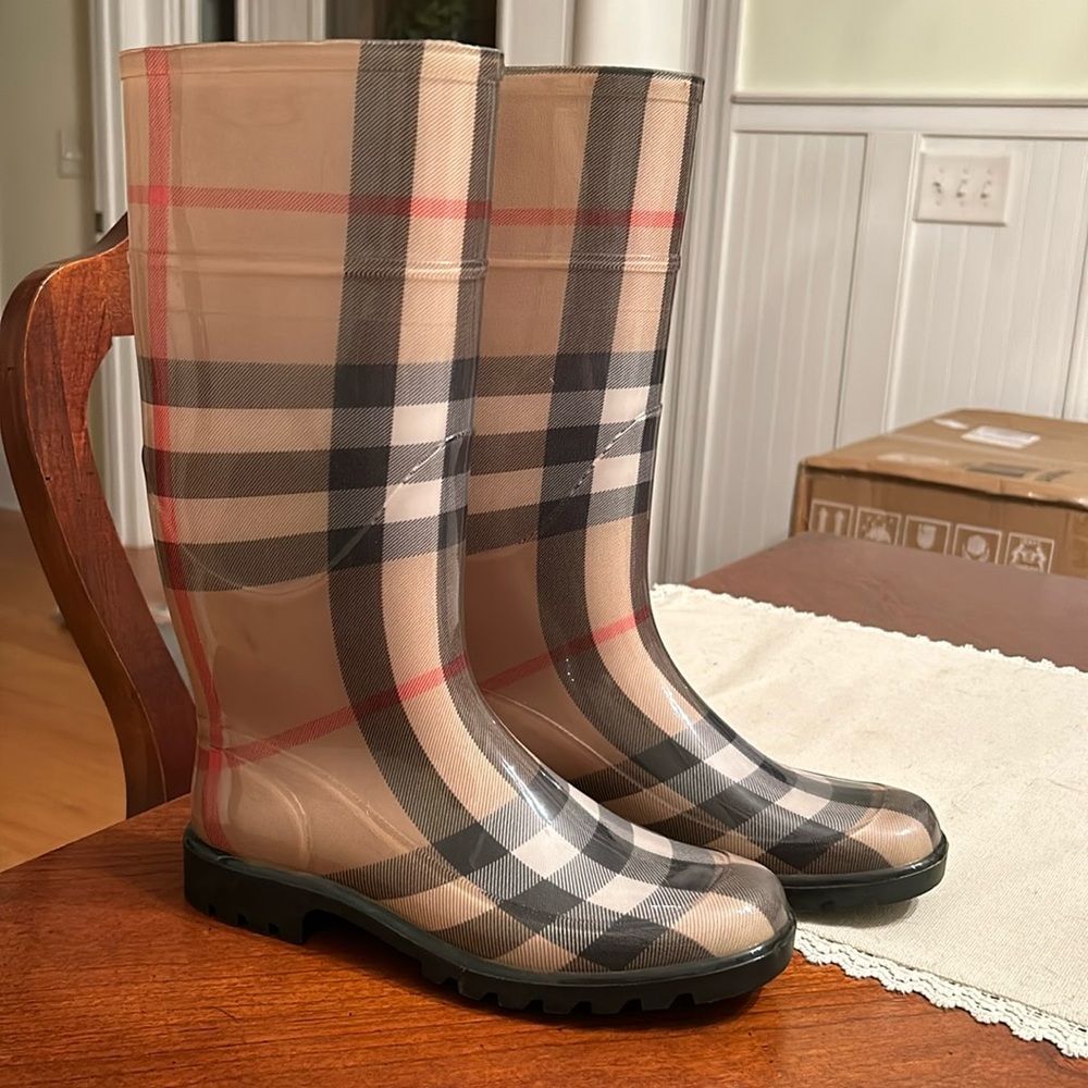 Burberry Nova Check Rain Boots